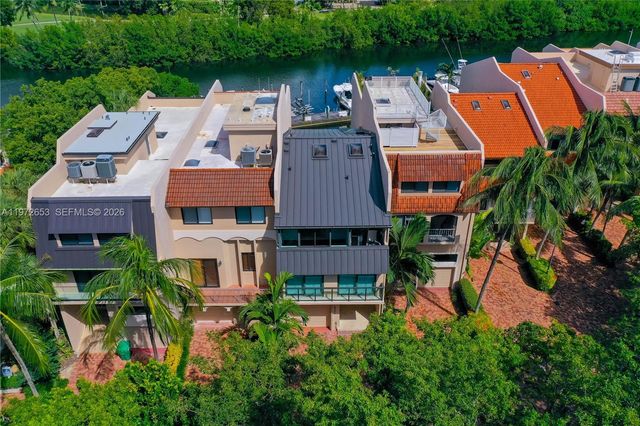 5990 Paradise Point Drive, Palmetto Bay, FL 33157