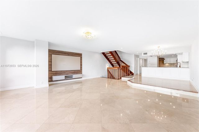 5990 Paradise Point Drive, Palmetto Bay, FL 33157