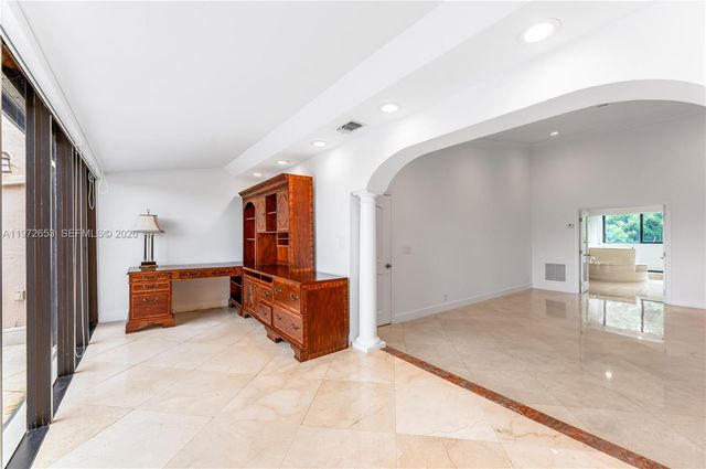 5990 Paradise Point Drive, Palmetto Bay, FL 33157