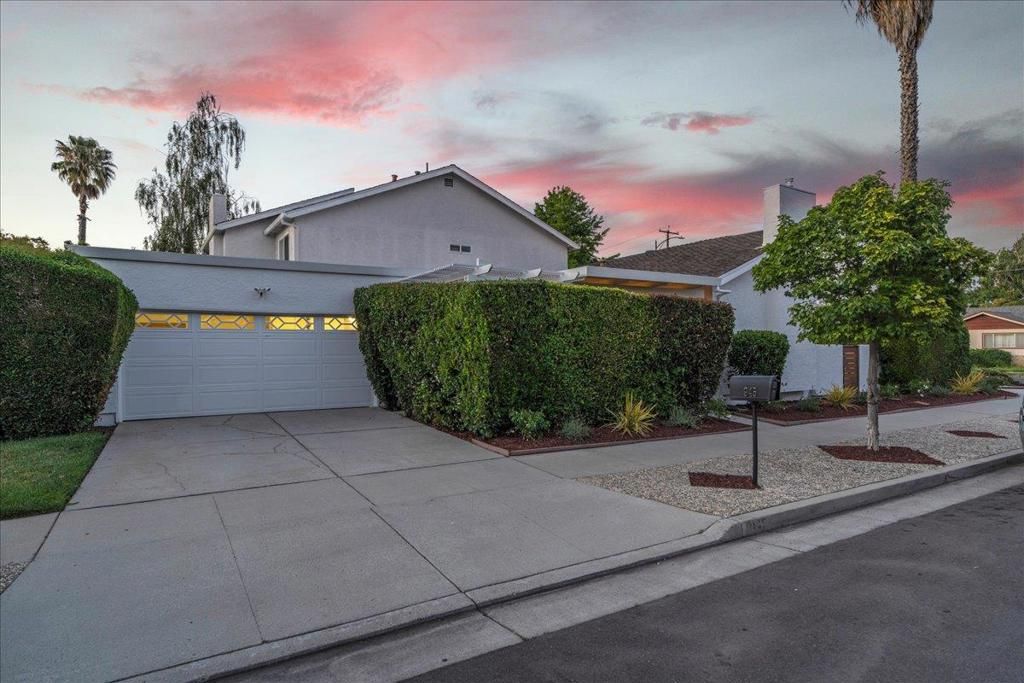 Image 2 of property listing at 945 Northrup Street, San Jose, CA 95126
