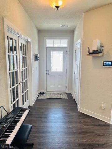 638 Colonel Byrd ST, Chesapeake, VA 23323
