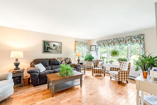 222 Littleworth Road, Madbury, NH 03823