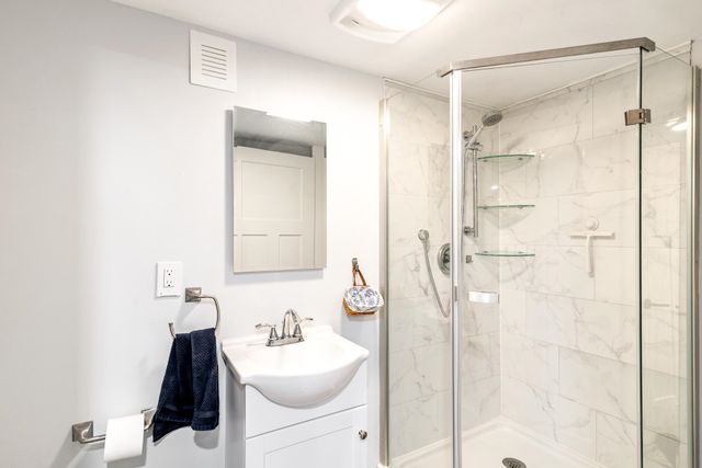 222 Littleworth Road, Madbury, NH 03823