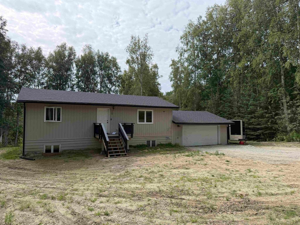 1107 BRUHN ROAD, Fairbanks, AK 99709