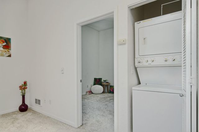 516 Martha Street 207, San Jose, CA 95112