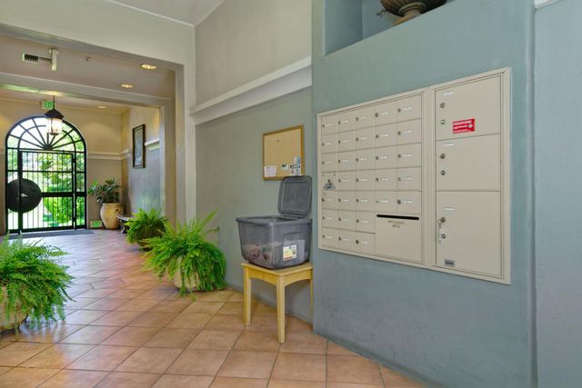 516 Martha Street 207, San Jose, CA 95112