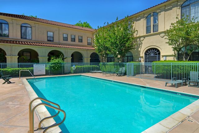 516 Martha Street 207, San Jose, CA 95112