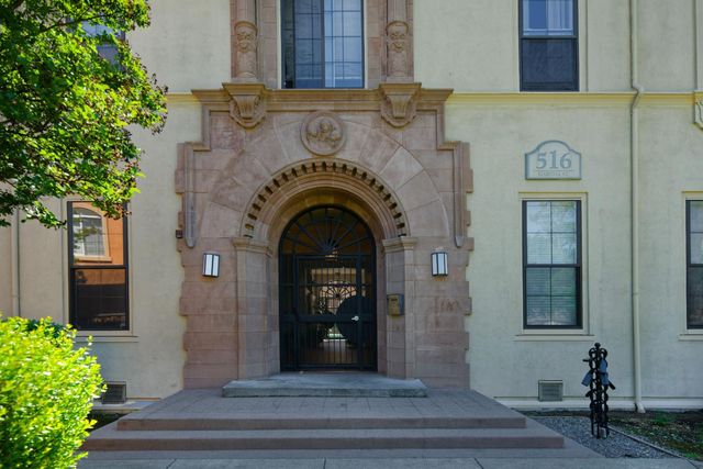 516 Martha Street 207, San Jose, CA 95112