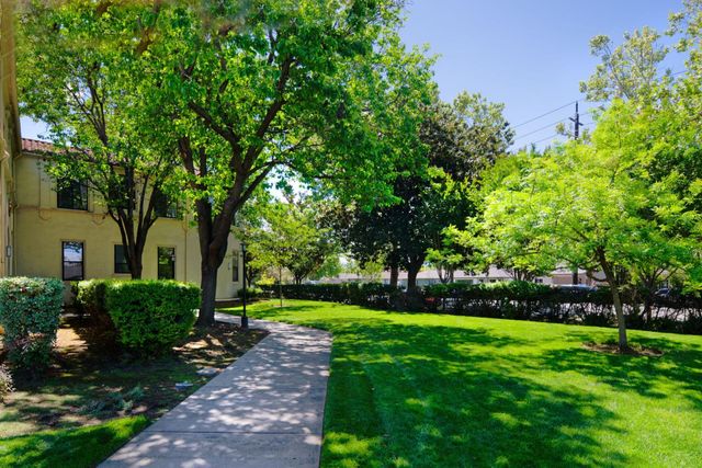516 Martha Street 207, San Jose, CA 95112