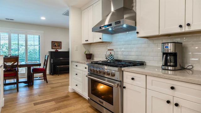 4025 Crondall Dr, Sacramento, CA 95864