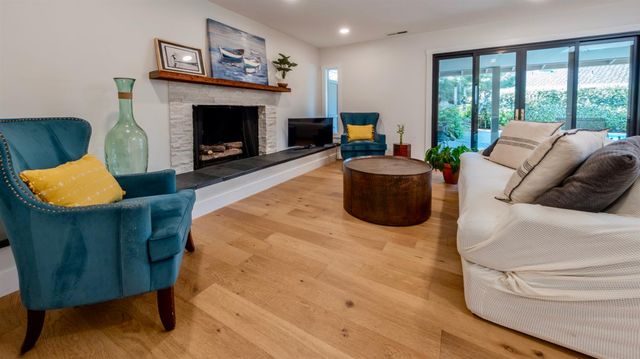 4025 Crondall Dr, Sacramento, CA 95864