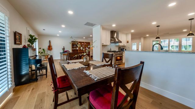 4025 Crondall Dr, Sacramento, CA 95864
