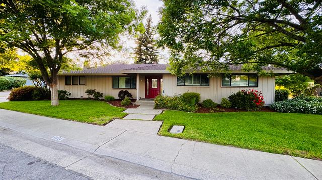 4025 Crondall Dr, Sacramento, CA 95864