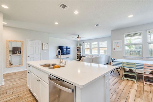 345 Silktassel WAY, Buda, TX 78610