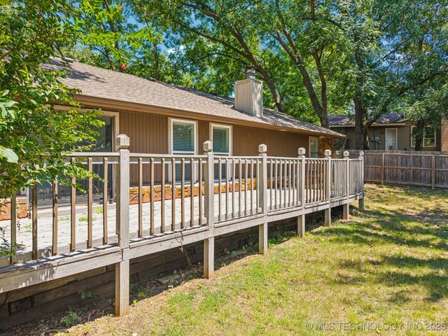 3026 W 68th Place S, Tulsa, OK 74132