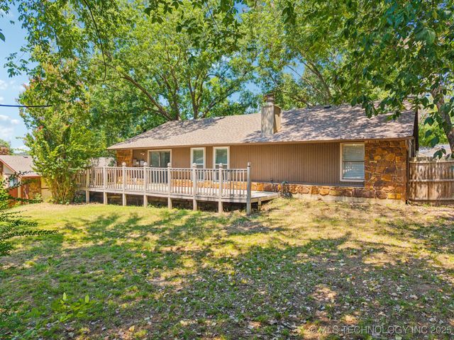 3026 W 68th Place S, Tulsa, OK 74132