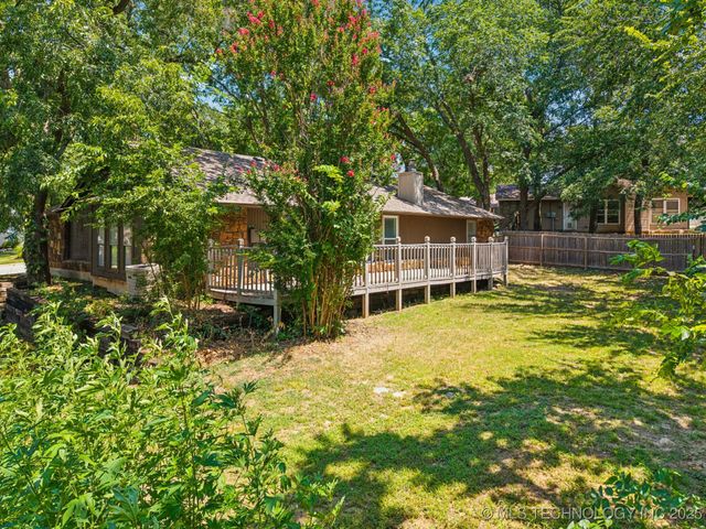 3026 W 68th Place S, Tulsa, OK 74132