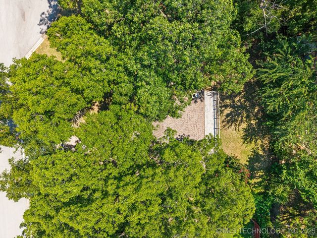 3026 W 68th Place S, Tulsa, OK 74132