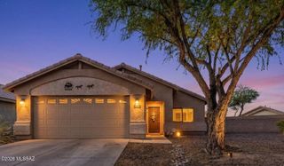 9500 N Winter Wren Avenue, Tucson, AZ 85742