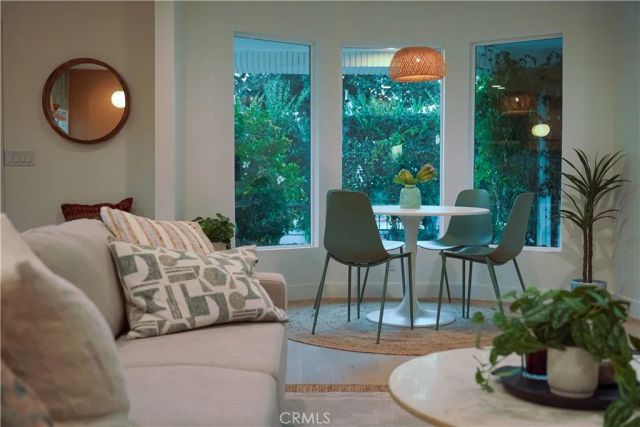 808 S Los Robles, Pasadena, CA 91106