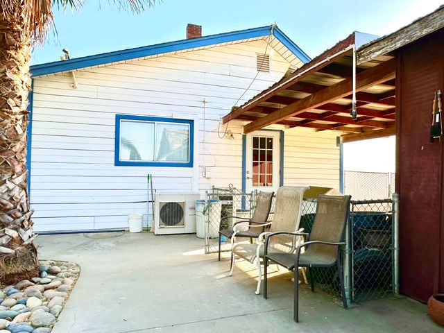 24470 60 Avenue, Ducor, CA 93218