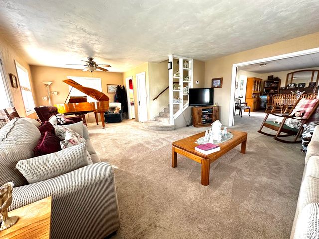 24470 60 Avenue, Ducor, CA 93218