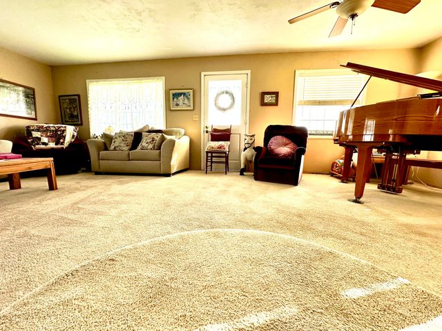 24470 60 Avenue, Ducor, CA 93218