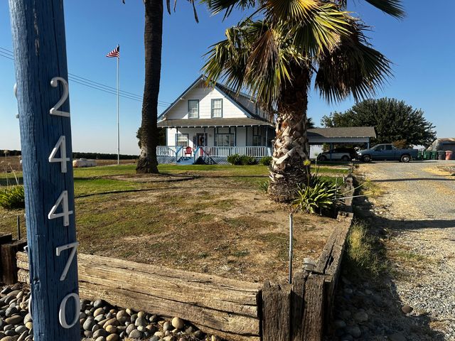 24470 60 Avenue, Ducor, CA 93218