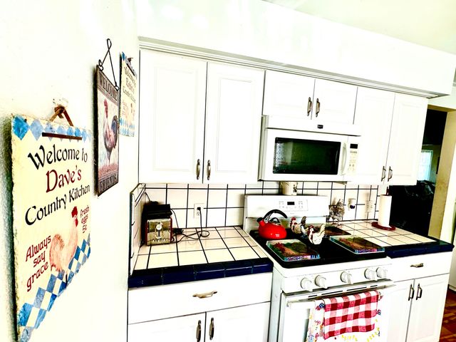 24470 60 Avenue, Ducor, CA 93218