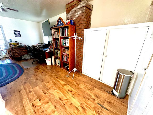 24470 60 Avenue, Ducor, CA 93218