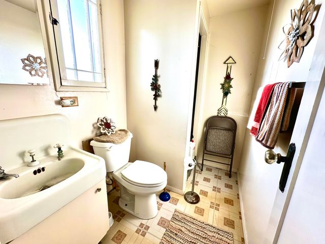 24470 60 Avenue, Ducor, CA 93218