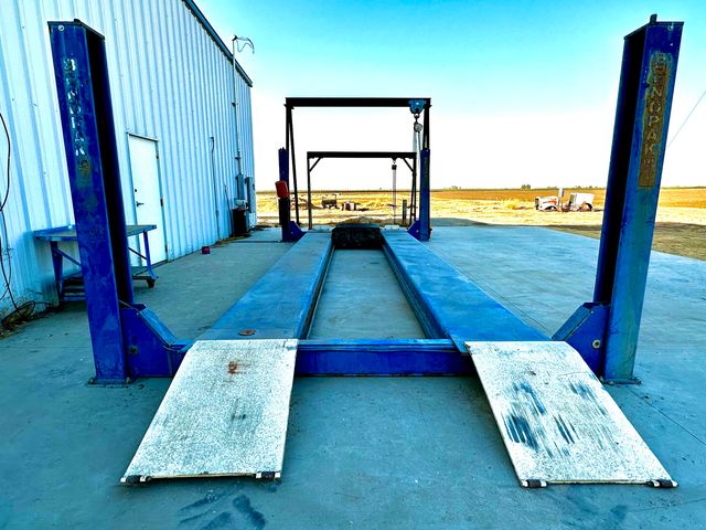 24470 60 Avenue, Ducor, CA 93218