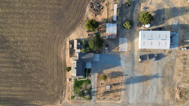 24470 60 Avenue, Ducor, CA 93218