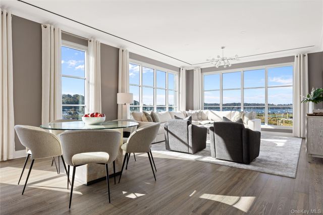 100 Garvies Point Road 1036, Glen Cove, NY 11542