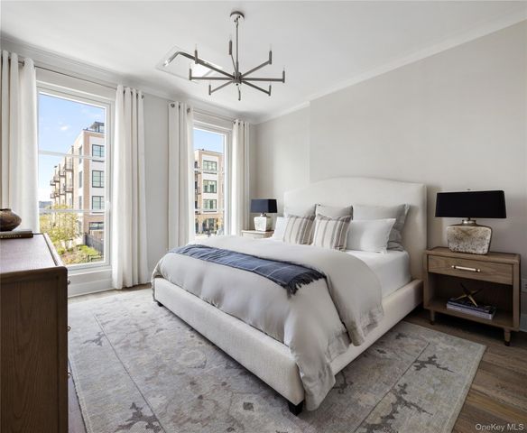 100 Garvies Point Road 1036, Glen Cove, NY 11542