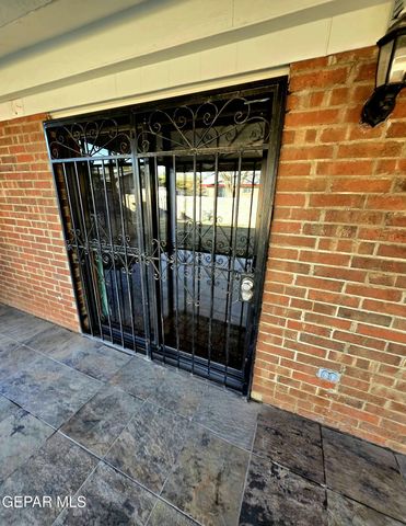 3004 WOODALL Street, El Paso, TX 79925