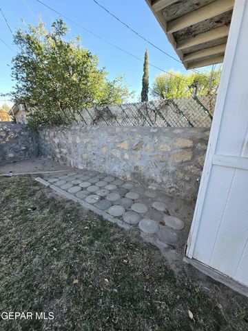 3004 WOODALL Street, El Paso, TX 79925