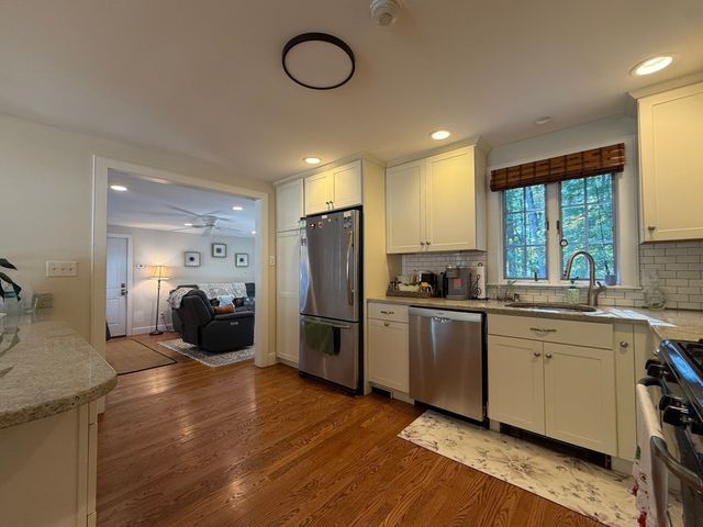 84 Nancy Ave, Dracut, MA 01826