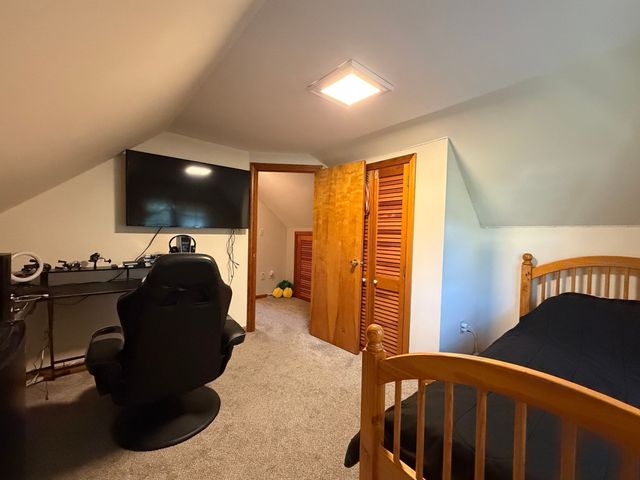 84 Nancy Ave, Dracut, MA 01826