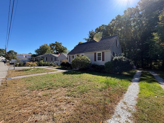 84 Nancy Ave, Dracut, MA 01826
