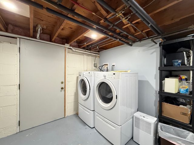84 Nancy Ave, Dracut, MA 01826