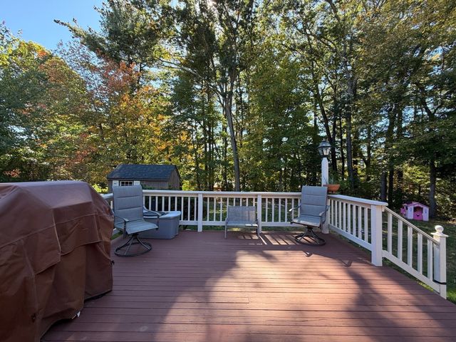84 Nancy Ave, Dracut, MA 01826