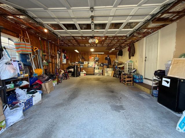 84 Nancy Ave, Dracut, MA 01826