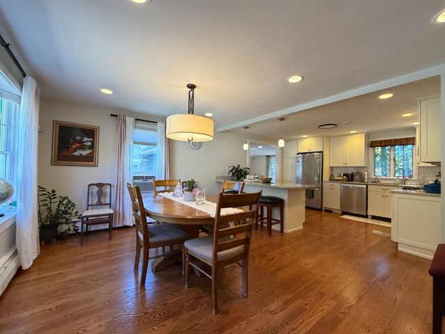 84 Nancy Ave, Dracut, MA 01826