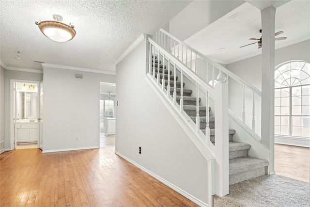 5112 Oak Gate Court, Arlington, TX 76016