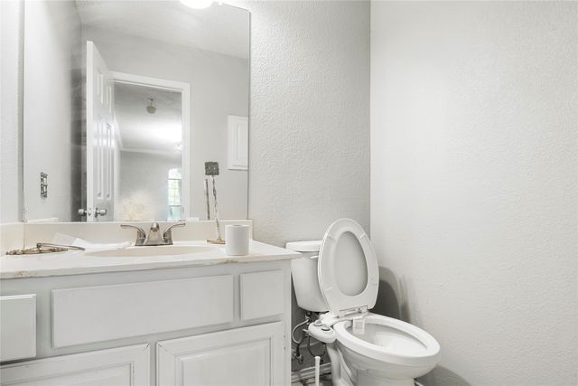 5112 Oak Gate Court, Arlington, TX 76016