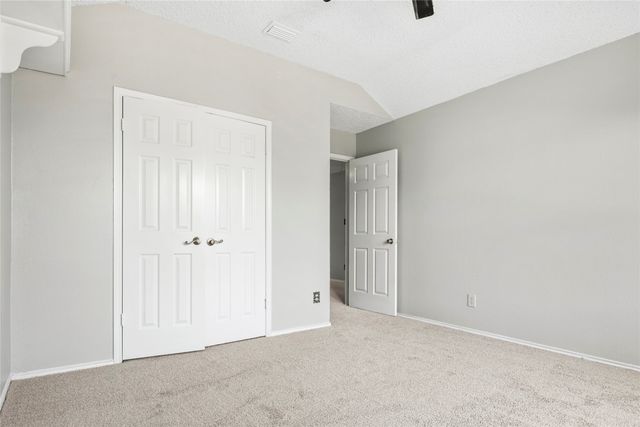 5112 Oak Gate Court, Arlington, TX 76016