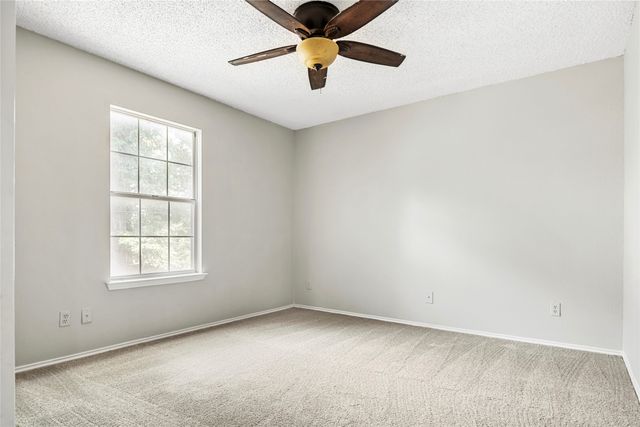 5112 Oak Gate Court, Arlington, TX 76016