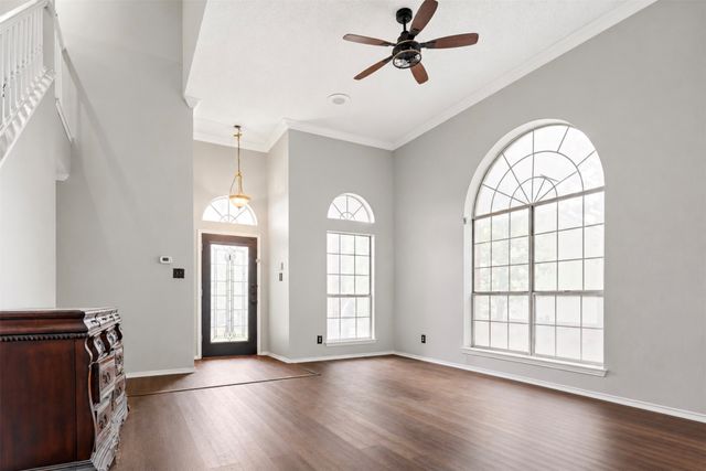 5112 Oak Gate Court, Arlington, TX 76016