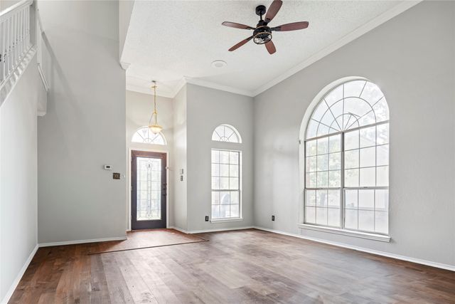 5112 Oak Gate Court, Arlington, TX 76016